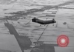 Standbild CH-21 Helikopter Soc Trang Vietnam, 1963, aus Sekunde 32 historischem Filmmaterial Videoclip 65675038152