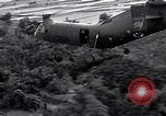 Standbild CH-21 Helikopter Soc Trang Vietnam, 1963, aus Sekunde 21 historischem Filmmaterial Videoclip 65675038153