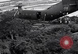 Standbild CH-21 Helikopter Soc Trang Vietnam, 1963, aus Sekunde 25 historischem Filmmaterial Videoclip 65675038153
