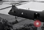 Standbild CH-21 Helikopter Soc Trang Vietnam, 1963, aus Sekunde 38 historischem Filmmaterial Videoclip 65675038153