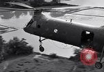 Standbild CH-21 Helikopter Soc Trang Vietnam, 1963, aus Sekunde 41 historischem Filmmaterial Videoclip 65675038153