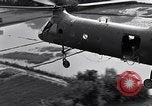 Standbild CH-21 Helikopter Soc Trang Vietnam, 1963, aus Sekunde 42 historischem Filmmaterial Videoclip 65675038153