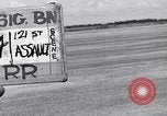 Standbild CH-21-Hubschrauber von 121 Aviation Company Soc Trang Vietnam, 1963, aus Sekunde 4 historischem Filmmaterial Videoclip 65675038154