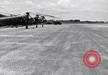 Standbild CH-21-Hubschrauber von 121 Aviation Company Soc Trang Vietnam, 1963, aus Sekunde 11 historischem Filmmaterial Videoclip 65675038154