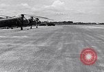 Standbild CH-21-Hubschrauber von 121 Aviation Company Soc Trang Vietnam, 1963, aus Sekunde 12 historischem Filmmaterial Videoclip 65675038154