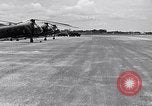 Standbild CH-21-Hubschrauber von 121 Aviation Company Soc Trang Vietnam, 1963, aus Sekunde 15 historischem Filmmaterial Videoclip 65675038154