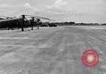Standbild CH-21-Hubschrauber von 121 Aviation Company Soc Trang Vietnam, 1963, aus Sekunde 18 historischem Filmmaterial Videoclip 65675038154