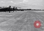 Standbild CH-21-Hubschrauber von 121 Aviation Company Soc Trang Vietnam, 1963, aus Sekunde 19 historischem Filmmaterial Videoclip 65675038154