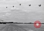 Standbild CH-21-Hubschrauber von 121 Aviation Company Soc Trang Vietnam, 1963, aus Sekunde 29 historischem Filmmaterial Videoclip 65675038154