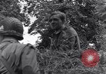 Standbild 82nd Airborne Division Saint Marcouf Frankreich, 1944, aus Sekunde 8 historischem Filmmaterial Videoclip 65675038159