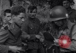 Standbild 82nd Airborne Division Saint Marcouf Frankreich, 1944, aus Sekunde 60 historischem Filmmaterial Videoclip 65675038159