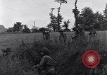 Standbild 101st Airborne Division Ravenoville Frankreich, 1944, aus Sekunde 21 historischem Filmmaterial Videoclip 65675038160