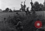 Standbild 101st Airborne Division Ravenoville Frankreich, 1944, aus Sekunde 26 historischem Filmmaterial Videoclip 65675038160