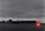 Standbild USA Flugzeuge Saint Marcouf Frankreich, 1944, aus Sekunde 10 historischem Filmmaterial Videoclip 65675038161