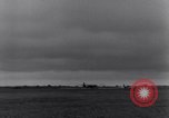 Standbild USA Flugzeuge Saint Marcouf Frankreich, 1944, aus Sekunde 17 historischem Filmmaterial Videoclip 65675038161