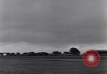 Standbild USA Flugzeuge Saint Marcouf Frankreich, 1944, aus Sekunde 22 historischem Filmmaterial Videoclip 65675038161