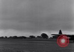 Standbild USA Flugzeuge Saint Marcouf Frankreich, 1944, aus Sekunde 25 historischem Filmmaterial Videoclip 65675038161