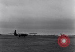 Standbild USA Flugzeuge Saint Marcouf Frankreich, 1944, aus Sekunde 33 historischem Filmmaterial Videoclip 65675038161