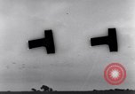 Standbild USA Flugzeuge Saint Marcouf Frankreich, 1944, aus Sekunde 41 historischem Filmmaterial Videoclip 65675038161