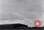Standbild USA Flugzeuge Saint Marcouf Frankreich, 1944, aus Sekunde 47 historischem Filmmaterial Videoclip 65675038161