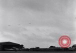 Standbild USA Flugzeuge Saint Marcouf Frankreich, 1944, aus Sekunde 52 historischem Filmmaterial Videoclip 65675038161