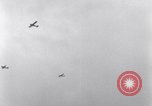 Standbild USA Flugzeuge Saint Marcouf Frankreich, 1944, aus Sekunde 57 historischem Filmmaterial Videoclip 65675038161