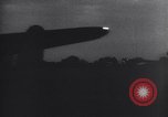 Standbild Alliierter Fallschirmjäger Vereinigtes Königreich, 1944, aus Sekunde 59 historischem Filmmaterial Videoclip 65675038177