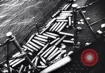 Standbild Alliierten Flugzeuge Vereinigtes Königreich, 1944, aus Sekunde 35 historischem Filmmaterial Videoclip 65675038178