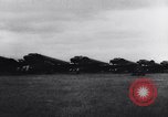 Standbild Alliierten Flugzeuge Vereinigtes Königreich, 1944, aus Sekunde 45 historischem Filmmaterial Videoclip 65675038178