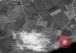 Standbild B-26 Bomber Frankreich, 1944, aus Sekunde 28 historischem Filmmaterial Videoclip 65675038179