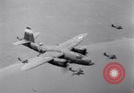 Standbild B-26 Bomber angreifen Deutsche Ziele Zweiten Weltkrieg Frankreich, 1944, aus Sekunde 12 historischem Filmmaterial Videoclip 65675038180