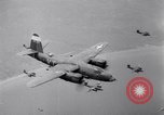Standbild B-26 Bomber angreifen Deutsche Ziele Zweiten Weltkrieg Frankreich, 1944, aus Sekunde 13 historischem Filmmaterial Videoclip 65675038180