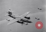 Standbild B-26 Bomber angreifen Deutsche Ziele Zweiten Weltkrieg Frankreich, 1944, aus Sekunde 14 historischem Filmmaterial Videoclip 65675038180