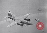 Standbild B-26 Bomber angreifen Deutsche Ziele Zweiten Weltkrieg Frankreich, 1944, aus Sekunde 15 historischem Filmmaterial Videoclip 65675038180