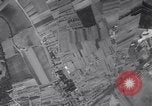 Standbild B-26 Bomber angreifen Deutsche Ziele Zweiten Weltkrieg Frankreich, 1944, aus Sekunde 42 historischem Filmmaterial Videoclip 65675038180