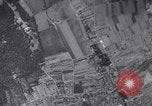 Standbild B-26 Bomber angreifen Deutsche Ziele Zweiten Weltkrieg Frankreich, 1944, aus Sekunde 46 historischem Filmmaterial Videoclip 65675038180