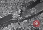 Standbild B-26 Bomber angreifen Deutsche Ziele Zweiten Weltkrieg Frankreich, 1944, aus Sekunde 53 historischem Filmmaterial Videoclip 65675038180