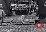 Standbild US-Militär Fahrzeuge geladen auf Invasion Schiffe Portland Head England, 1944, aus Sekunde 55 historischem Filmmaterial Videoclip 65675038189
