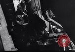 Standbild 12 inch gun Frankreich, 1944, aus Sekunde 32 historischem Filmmaterial Videoclip 65675038200