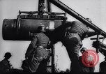 Standbild 12 inch gun Frankreich, 1944, aus Sekunde 37 historischem Filmmaterial Videoclip 65675038200