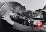 Standbild 12 inch gun Frankreich, 1944, aus Sekunde 52 historischem Filmmaterial Videoclip 65675038200