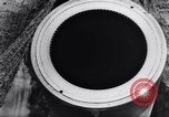 Standbild 12 inch gun Frankreich, 1944, aus Sekunde 57 historischem Filmmaterial Videoclip 65675038200