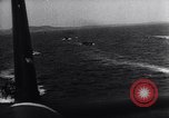 Standbild Arado Ar 196 Wasserflugzeuge und Junker JU 88 Bomber angreifenden Samos Griechenland, 1941, aus Sekunde 37 historischem Filmmaterial Videoclip 65675038201