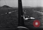 Standbild Arado Ar 196 Wasserflugzeuge und Junker JU 88 Bomber angreifenden Samos Griechenland, 1941, aus Sekunde 42 historischem Filmmaterial Videoclip 65675038201