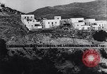 Standbild Italienische Infanterie Division 6 Samos Insel Griechenland, 1941, aus Sekunde 45 historischem Filmmaterial Videoclip 65675038202