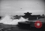 Standbild USA Schiff Normandie Frankreich, 1944, aus Sekunde 7 historischem Filmmaterial Videoclip 65675038203