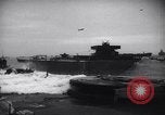 Standbild USA Schiff Normandie Frankreich, 1944, aus Sekunde 8 historischem Filmmaterial Videoclip 65675038203
