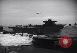 Standbild USA Schiff Normandie Frankreich, 1944, aus Sekunde 9 historischem Filmmaterial Videoclip 65675038203