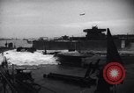 Standbild USA Schiff Normandie Frankreich, 1944, aus Sekunde 20 historischem Filmmaterial Videoclip 65675038203