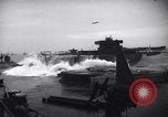 Standbild USA Schiff Normandie Frankreich, 1944, aus Sekunde 31 historischem Filmmaterial Videoclip 65675038203